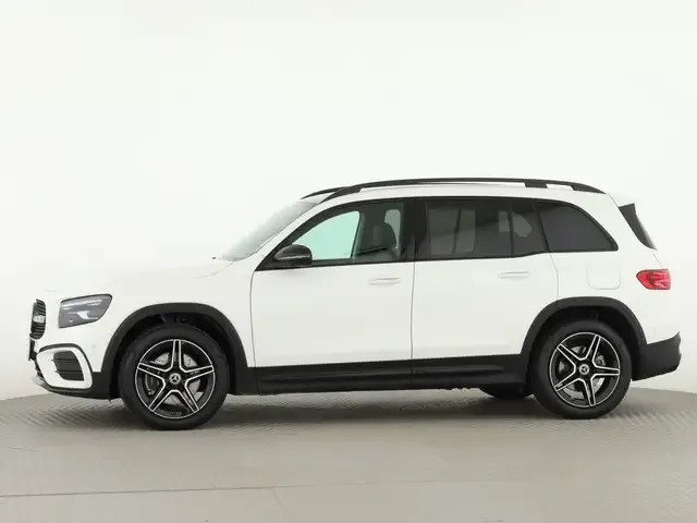 Mercedes-Benz GLB 220