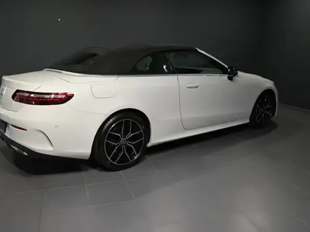 Mercedes-Benz E 200