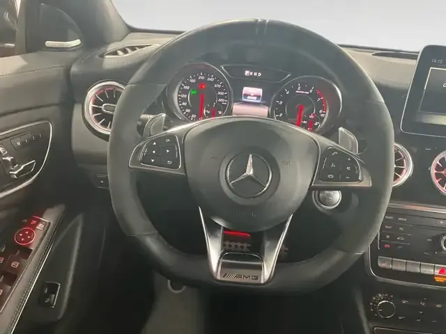 Mercedes-Benz CLA 45 AMG