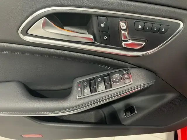Mercedes-Benz CLA 45 AMG