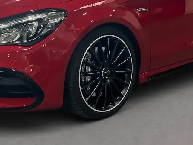 Mercedes-Benz CLA 45 AMG