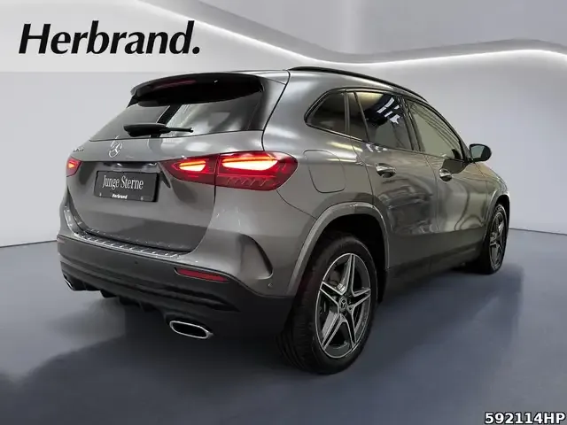 Mercedes-Benz GLA 250