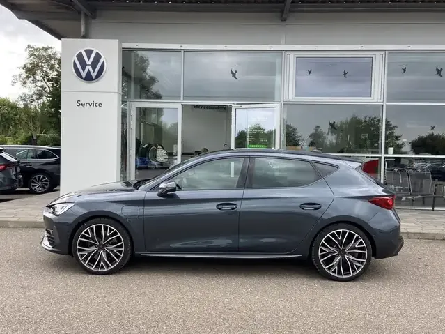 CUPRA Leon