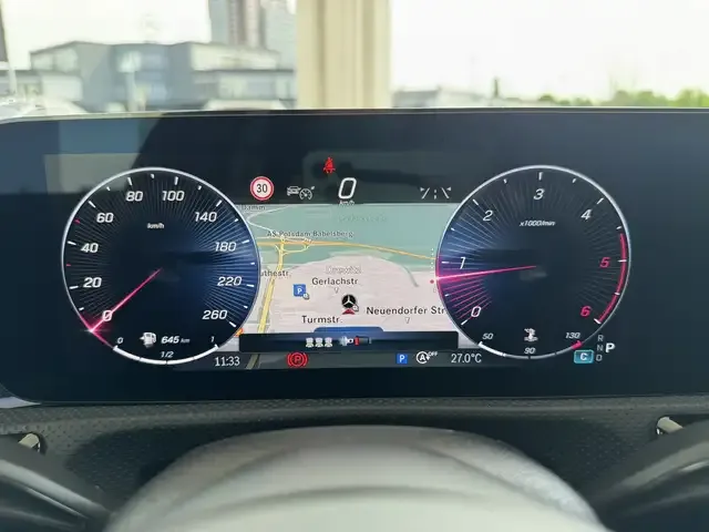Mercedes-Benz A 220