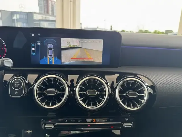 Mercedes-Benz A 220
