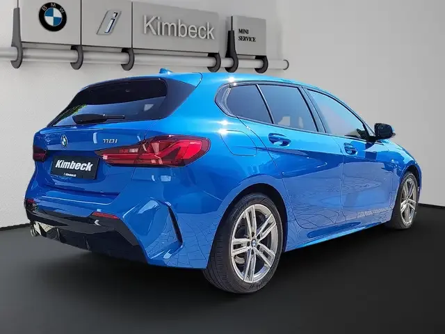 BMW 118