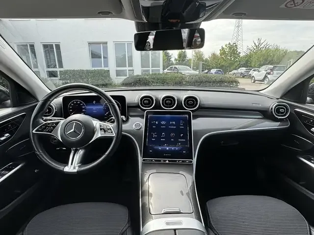 Mercedes-Benz C 220