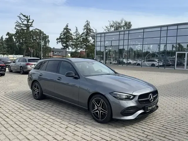 Mercedes-Benz C 220