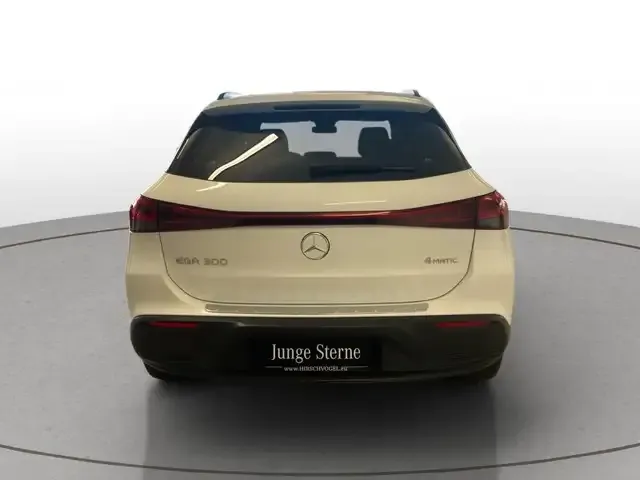 Mercedes-Benz EQA 300