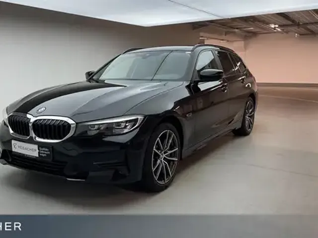 BMW 330