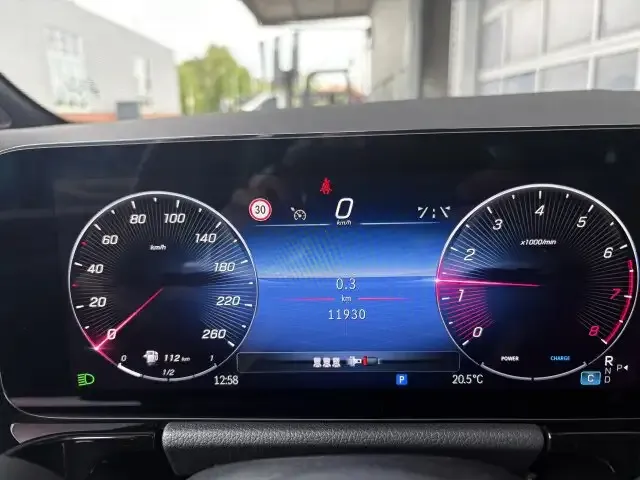 Mercedes-Benz GLA 200