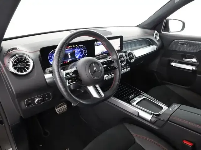 Mercedes-Benz EQB 350