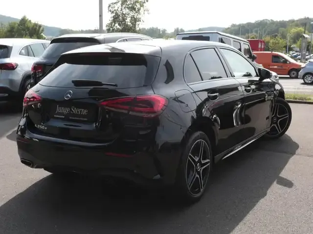 Mercedes-Benz A 250