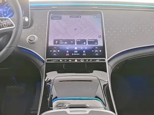 Mercedes-Benz EQE 300