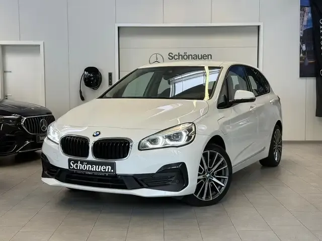 BMW 225