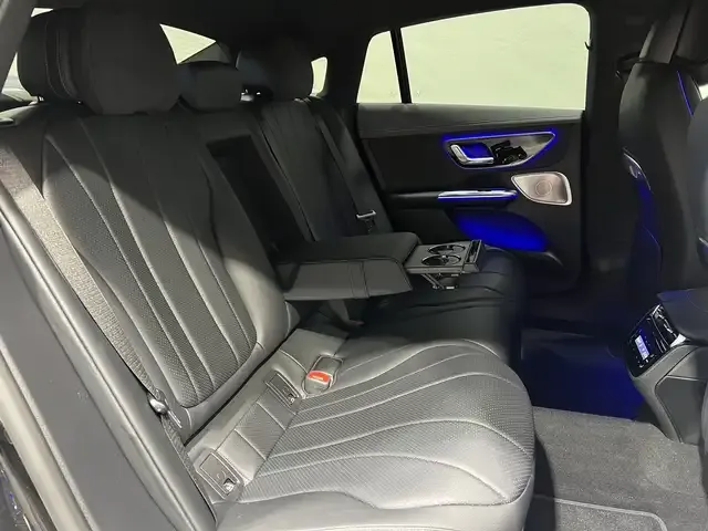 Mercedes-Benz EQE 300