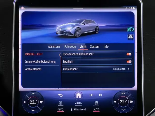 Mercedes-Benz EQE 300