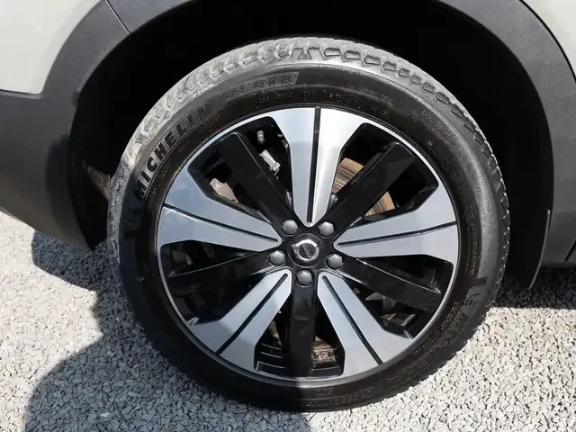 Volvo C40