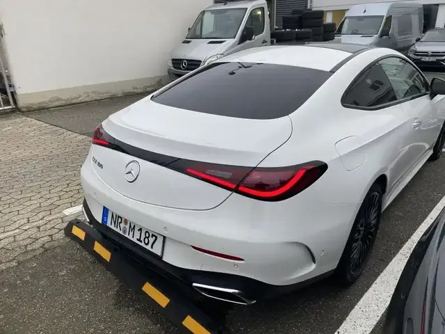 Mercedes-Benz CLE 180