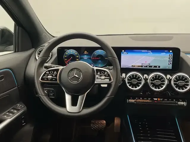 Mercedes-Benz EQA 250