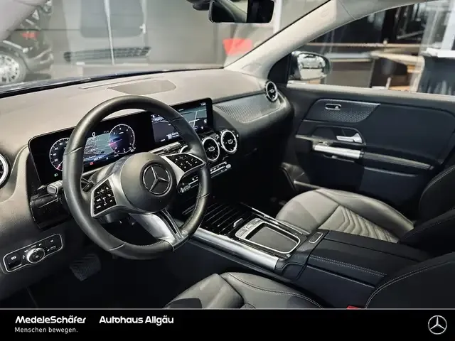 Mercedes-Benz GLA 220