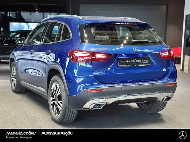 Mercedes-Benz GLA 220