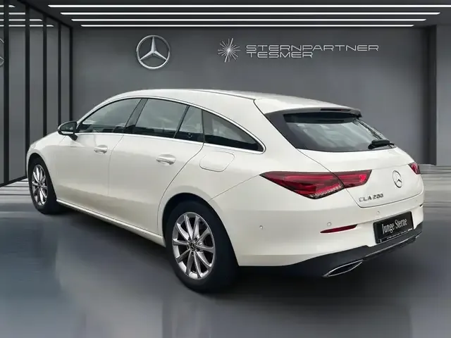 Mercedes-Benz CLA 200