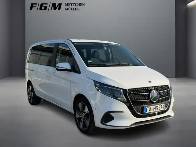 Mercedes-Benz V 220
