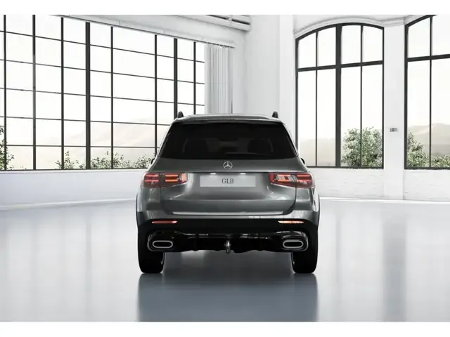 Mercedes-Benz GLB 220