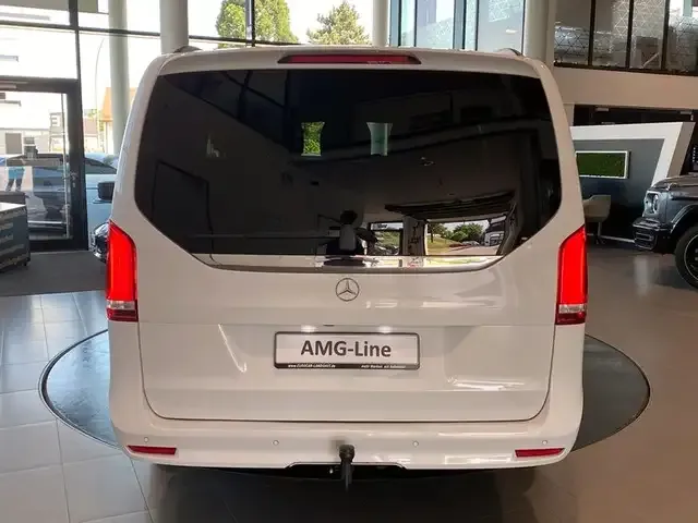 Mercedes-Benz V 250