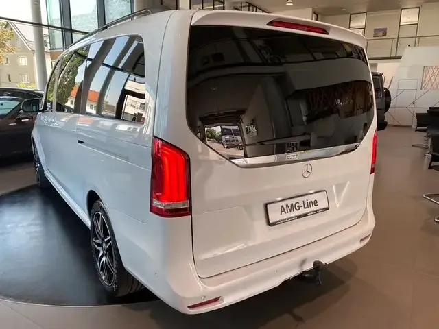 Mercedes-Benz V 250