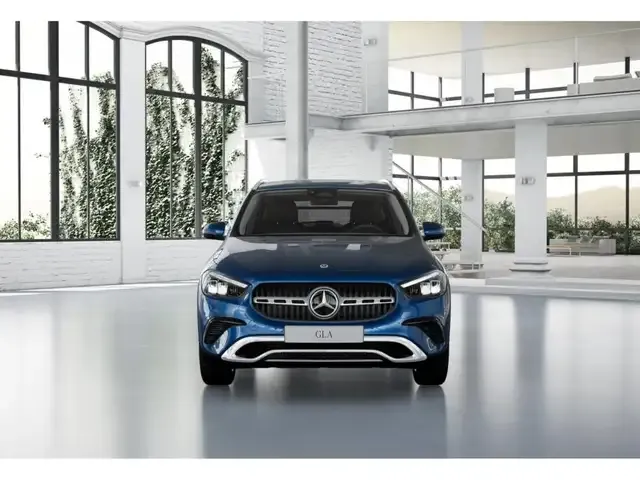 Mercedes-Benz GLA 220