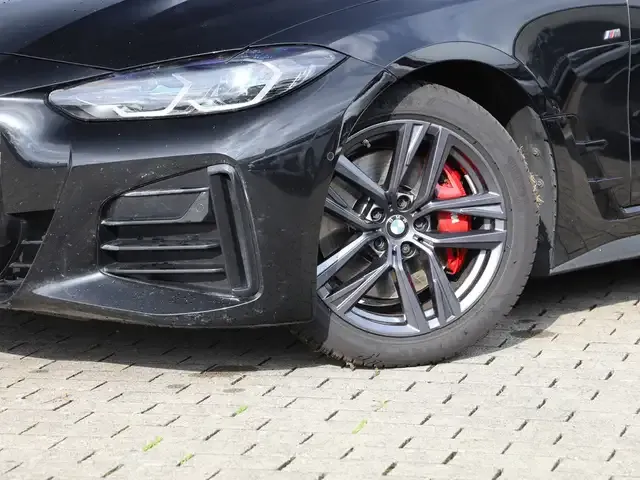 BMW 440