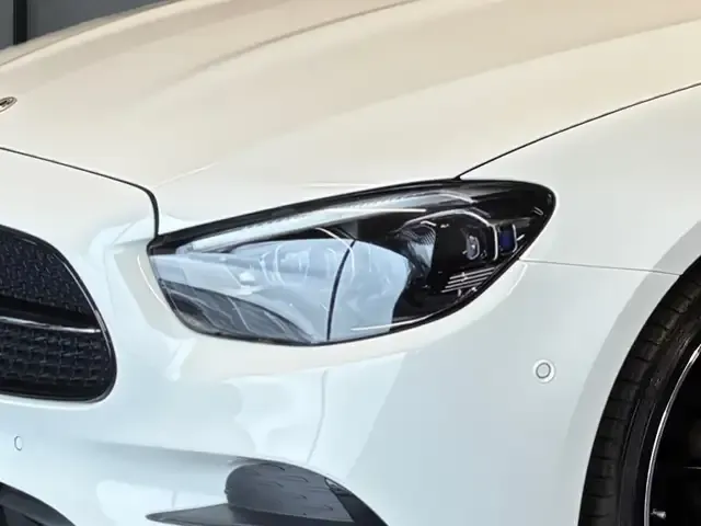 Mercedes-Benz E 200