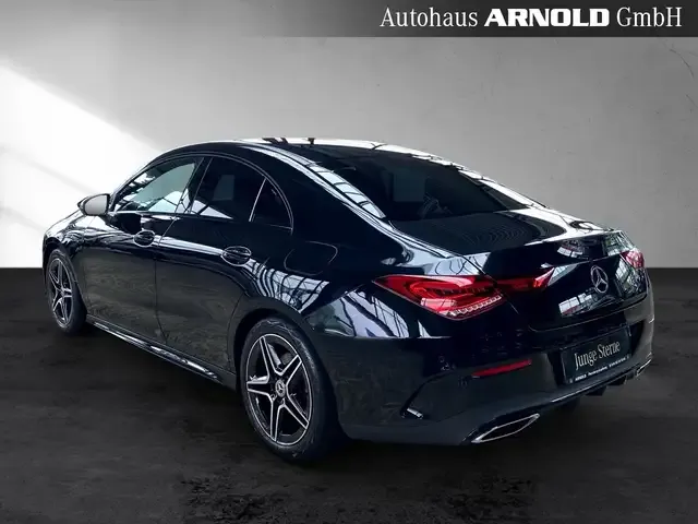 Mercedes-Benz CLA 200
