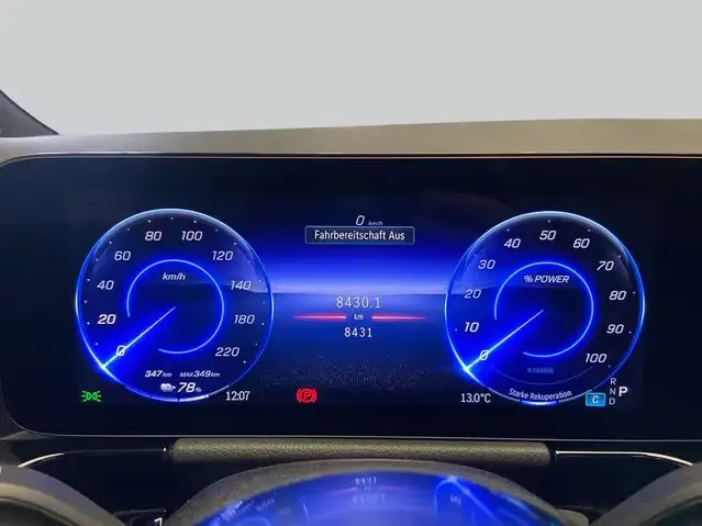 Mercedes-Benz EQA 300