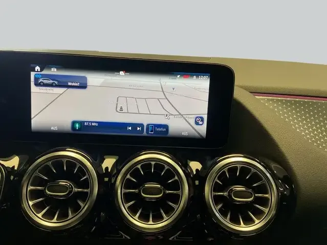 Mercedes-Benz EQA 300