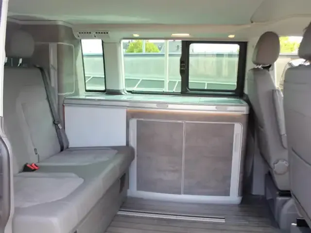 Volkswagen T6.1 California