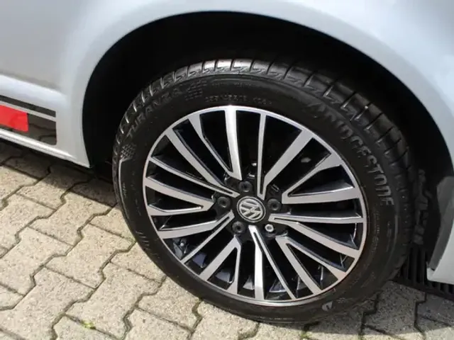 Volkswagen T6.1 California