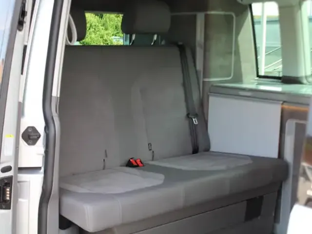 Volkswagen T6.1 California