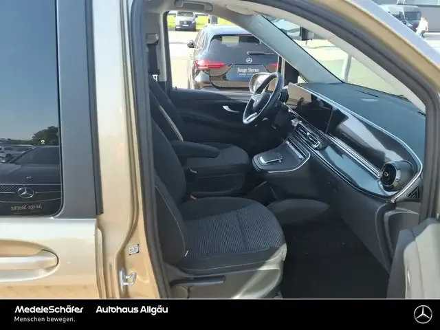 Mercedes-Benz EQV 300