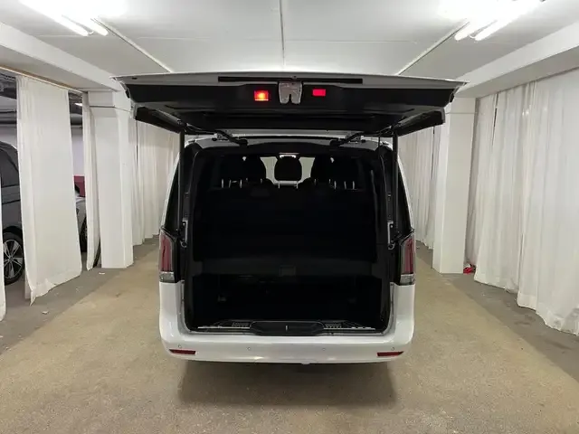 Mercedes-Benz V 250