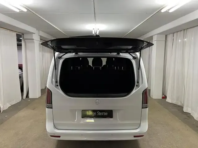 Mercedes-Benz V 250
