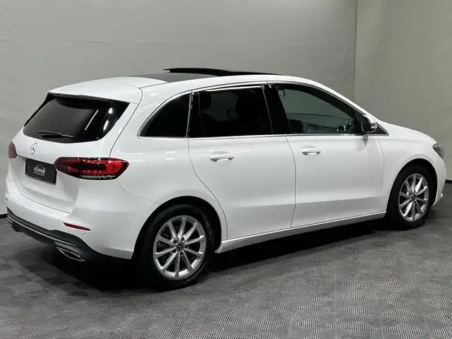 Mercedes-Benz B 200