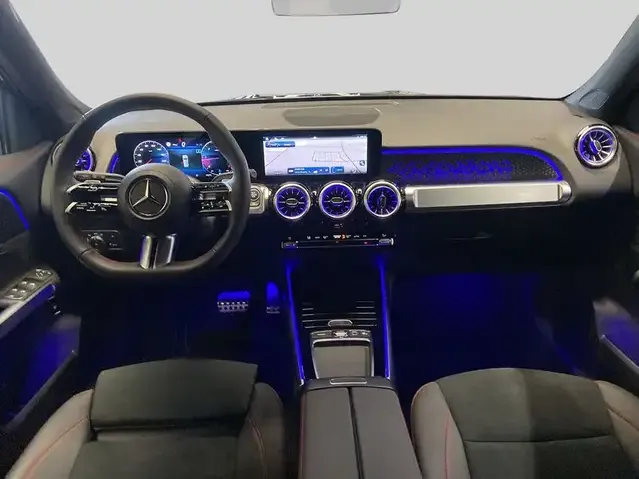 Mercedes-Benz GLB 200