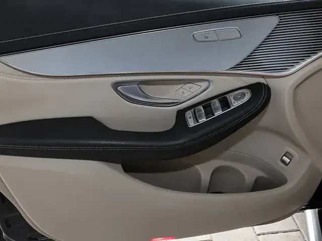 Mercedes-Benz EQC 400
