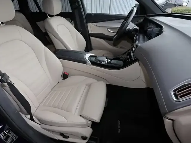 Mercedes-Benz EQC 400