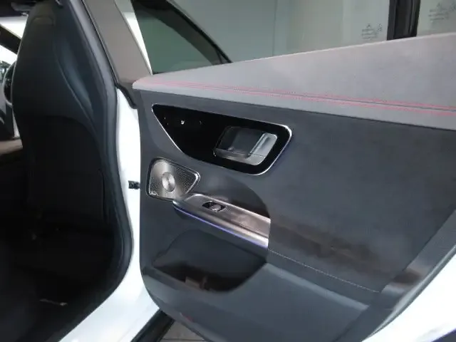 Mercedes-Benz EQE 350