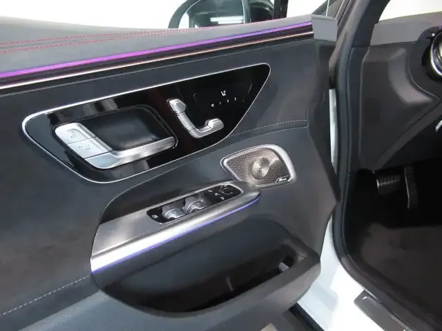 Mercedes-Benz EQE 350