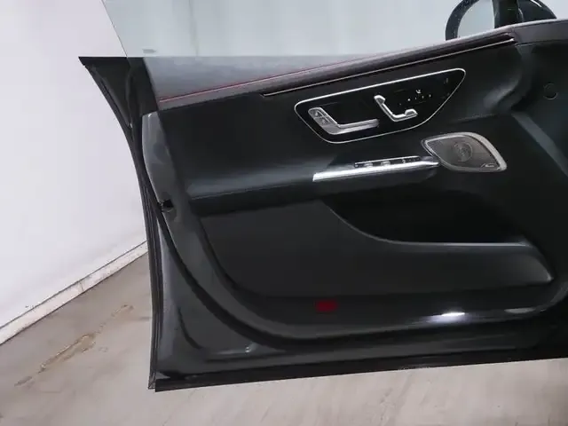 Mercedes-Benz EQE 350